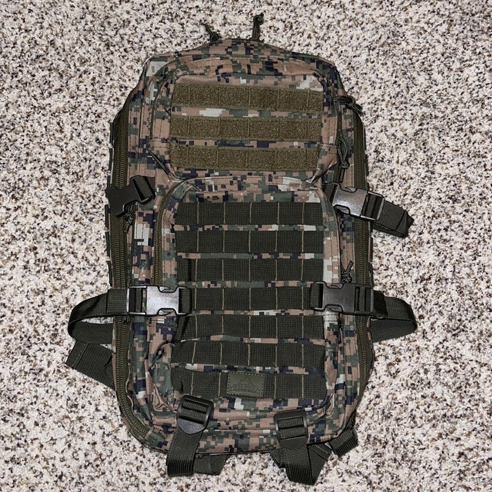 Red Rock Outdoor Gear Tactical Woodland Backpack